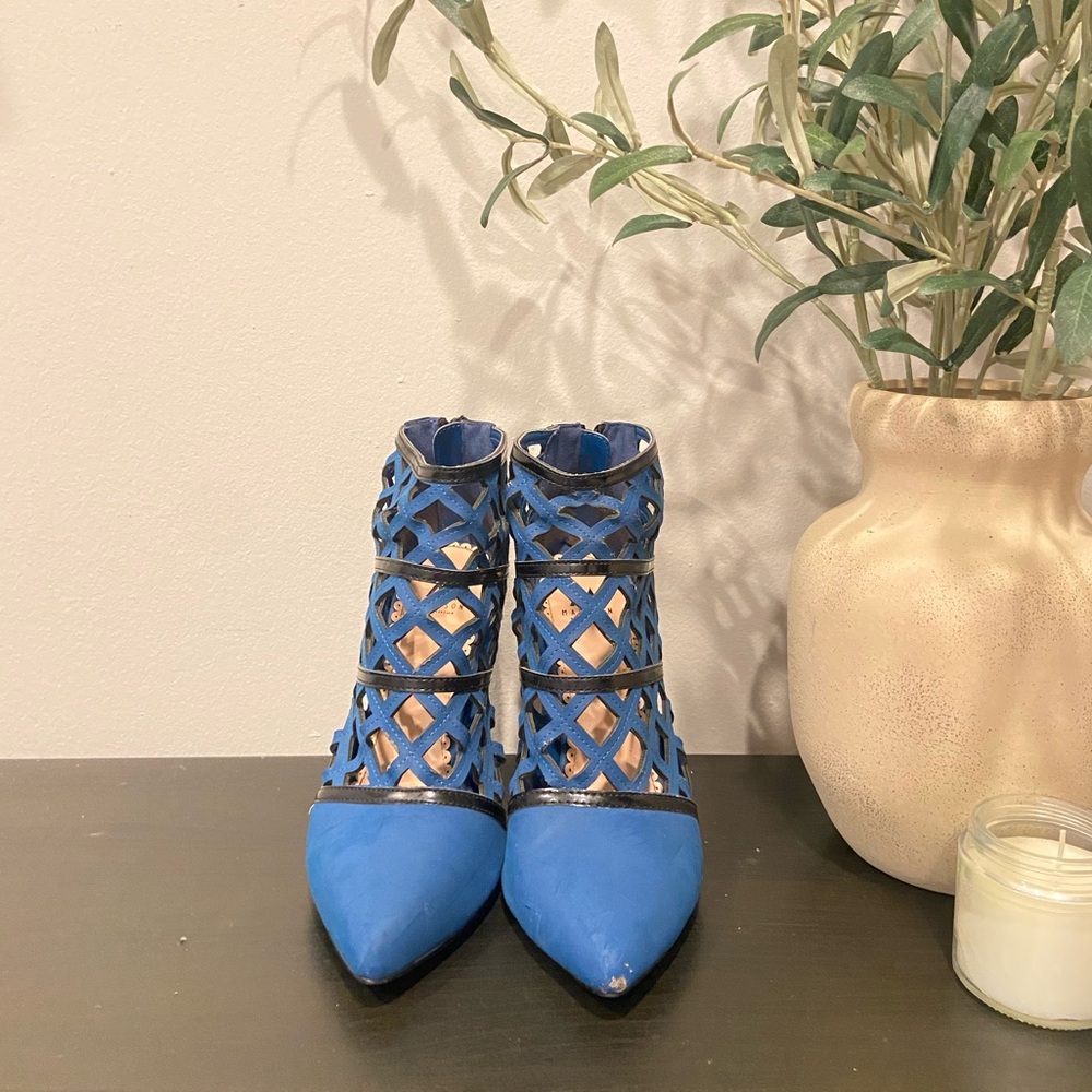 Madison Blue Criss Cross Closed Toe Heels